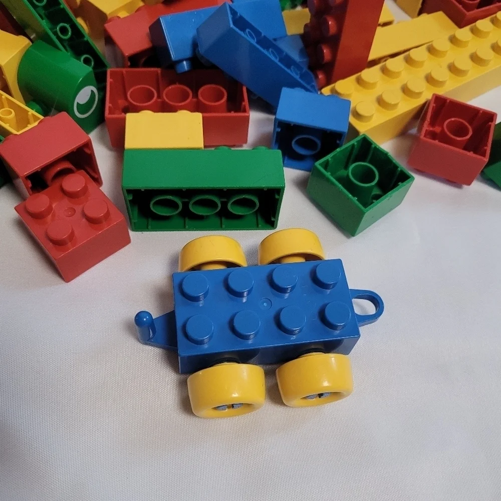 Tyco Super Builder Blocks 150 Pieces No Storage Container Vintage